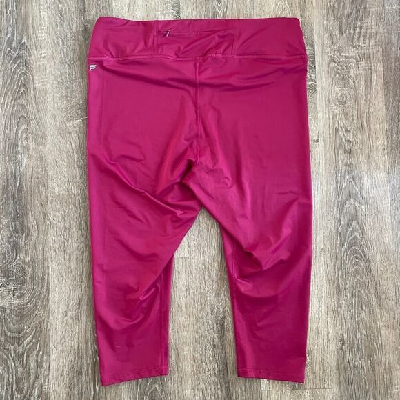 Fabletics Fuchsia Pink Raspberry Color Crop Legging - Plus Size: 2X - Picture 2 of 8